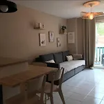 Apartment 34 M2 - 300m De La - 4 Pers - Piscine - Parking Prive *