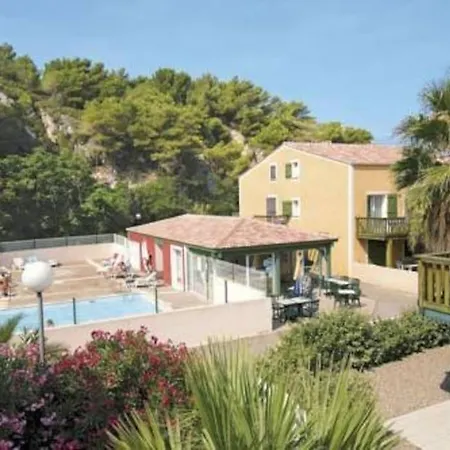 דירה 34 M2 - 300m De La - 4 Pers - Piscine - Parking Prive