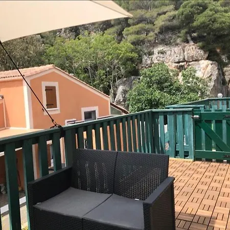 34 M2 - 300m De La - 4 Pers - Piscine - Parking Prive Apartment