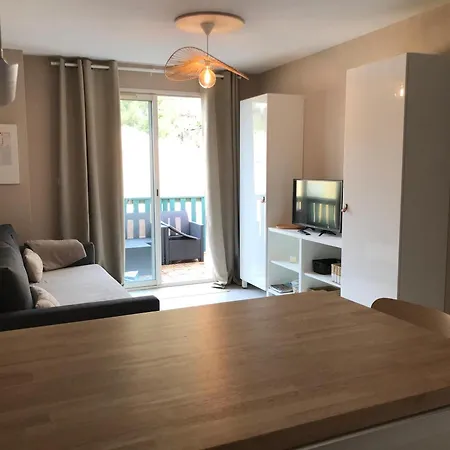 34 M2 - 300m De La - 4 Pers - Piscine - Parking Prive Narbonne-Plage