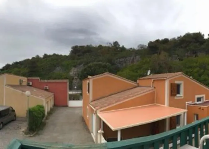 34 M2 - 300m De La - 4 Pers - Piscine - Parking Prive 나르본플라제